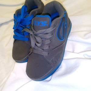 Heely boys tennis shoes